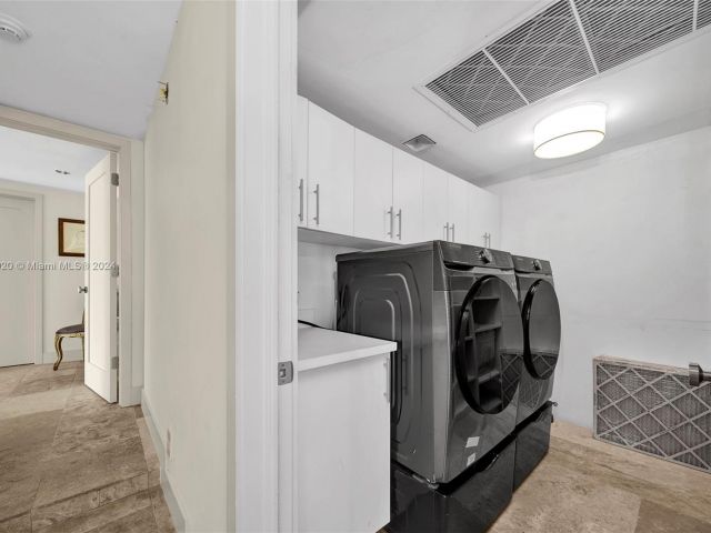 Apartment for sale  Unit #PH C & PH D - photo 5359173