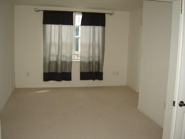 Home for rent at 1033 NE 17th Way 1504 - photo 4507362