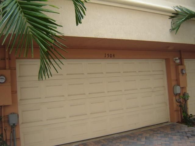 Home for rent at 1033 NE 17th Way 1504 - photo 4507372