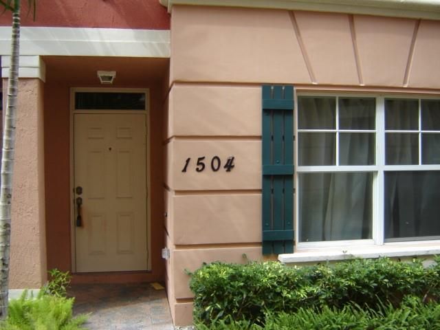 Home for rent at 1033 NE 17th Way 1504 - photo 4507374