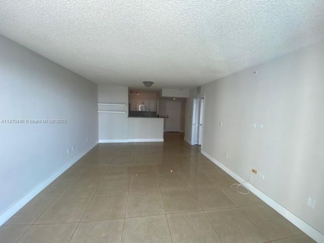Apartment for sale  Unit #1605 - photo 4526426