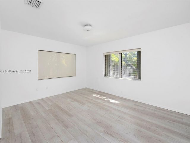 Home for rent at 1275 N Biscayne Point Rd - photo 4530501