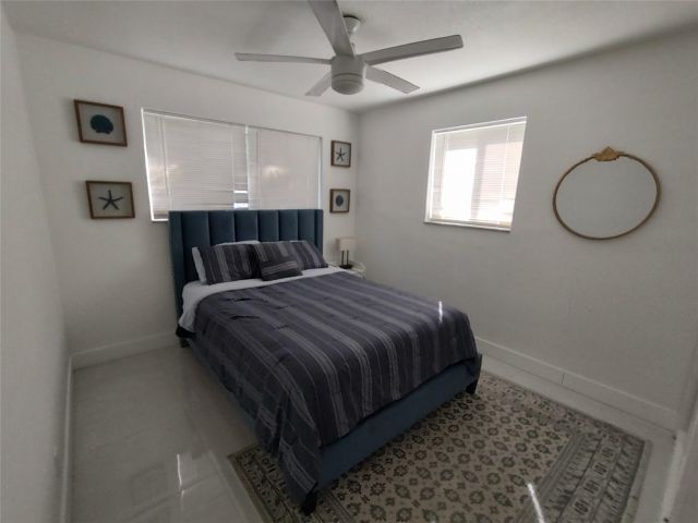 Home for rent at 720 SW 2nd Ave - photo 5425282