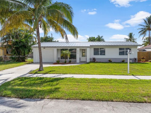 Home for sale at 5940 NE 22nd Ter - photo 5485846