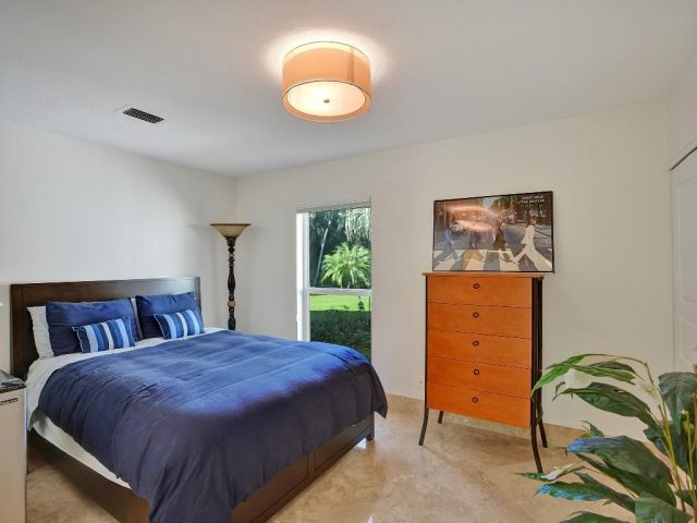 Home for sale at 1120 SW 19th Ave - photo 4585871