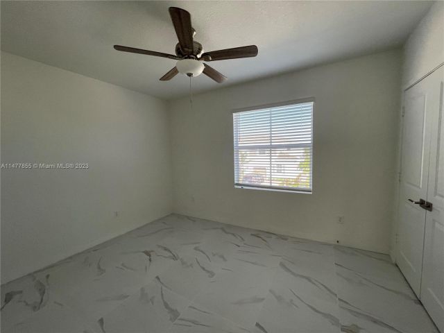 Home for rent at 763 SE 17th St - photo 4580971