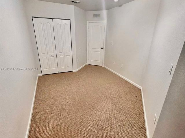 Home for rent at 21201 NW 14th Pl 5-18 - photo 5117300