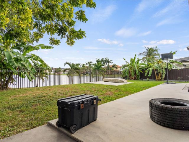 Home for sale at 5233 SW 164th Ct - photo 4612049