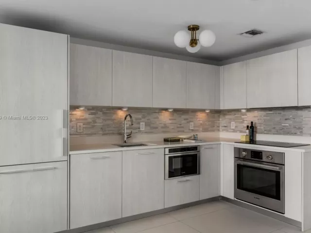 2-bedroom condo for rent in Miami - 501 NE 31st St 3409 - MondialRealty