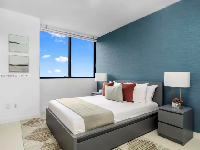 2-bedroom condo for rent in Miami - 501 NE 31st St 3409 - MondialRealty