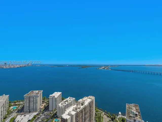 3-bedroom condo for sale in Miami - 1451 Brickell Ave 4403 - MondialRealty