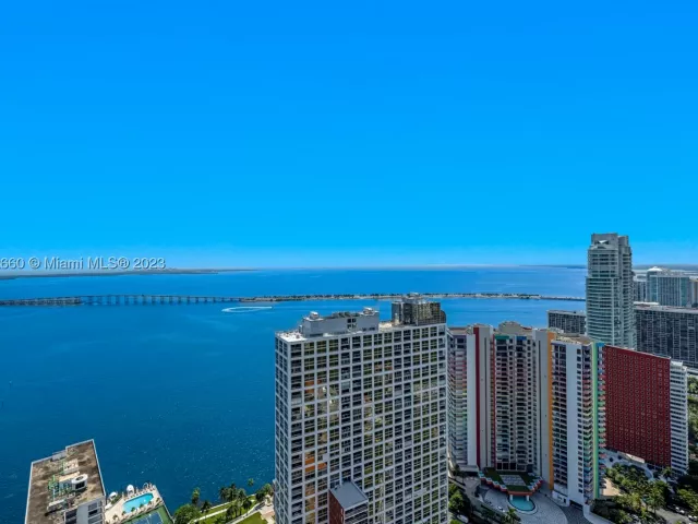3-bedroom condo for sale in Miami - 1451 Brickell Ave 4403 - MondialRealty