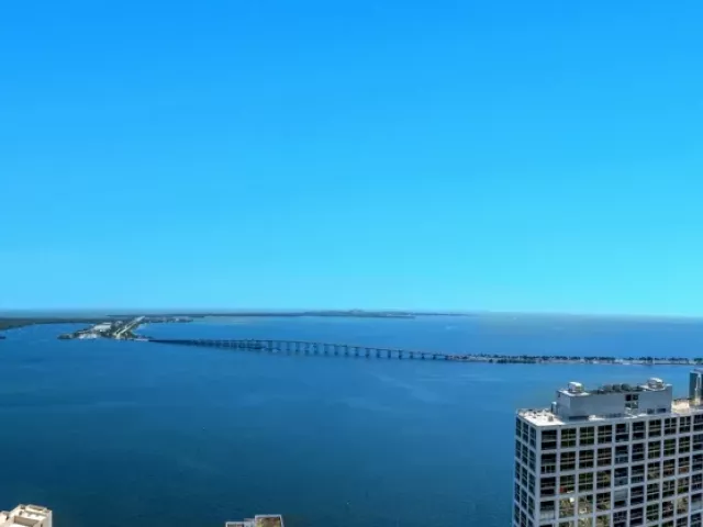 3-bedroom condo for sale in Miami - 1451 Brickell Ave 4403 - MondialRealty