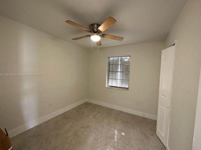 Home for rent at 1610 N 70th Ave 0 - photo 5333692
