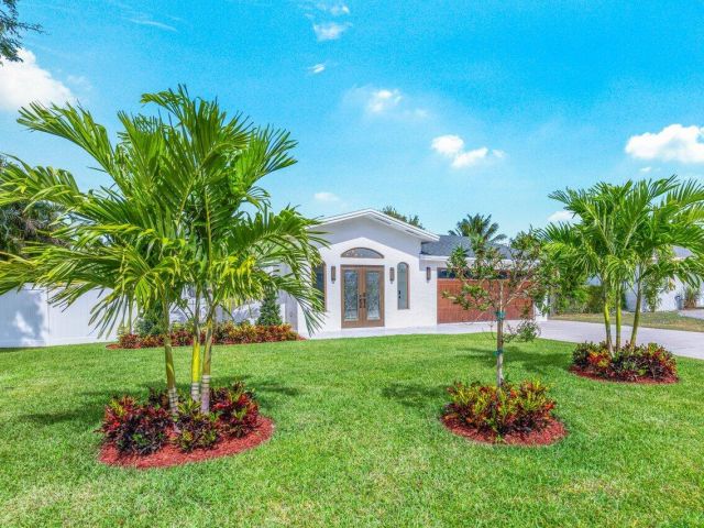 Home for sale at 311 Gulfstream Drive - photo 4647175