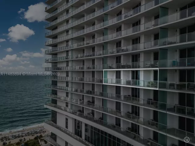 2-bedroom condo for rent in Hollywood - 4111 S Ocean Dr 1406 - MondialRealty