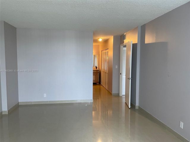 Apartment for sale  Unit #301 - photo 4632809