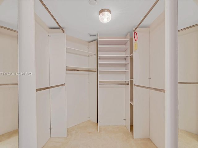 Apartment for sale  Unit #914 - photo 4648331