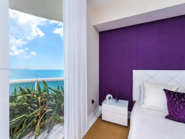 Apartment for rent  Unit #1702 - photo 4650556