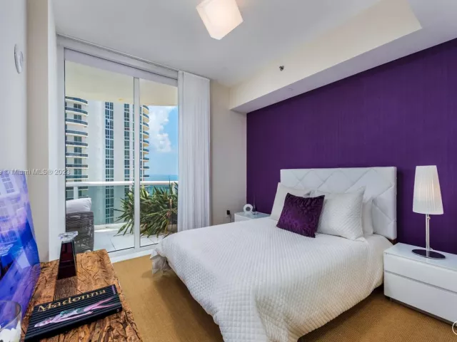 Apartment for rent  Unit #1702 - photo 4650557