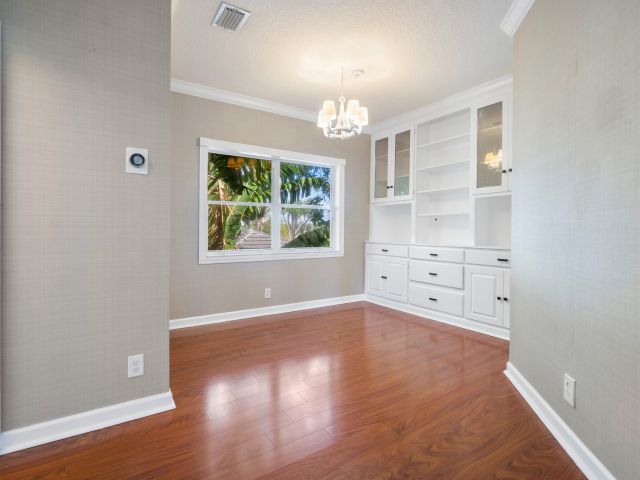 Home for sale at 1710 SW 2nd Avenue - photo 4731145