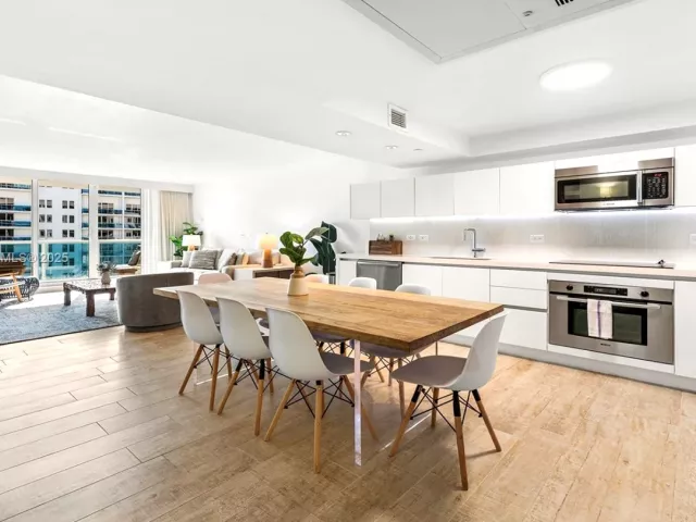 1-bedroom condo for rent in Miami Beach - 102 24th St 1412 - MondialRealty