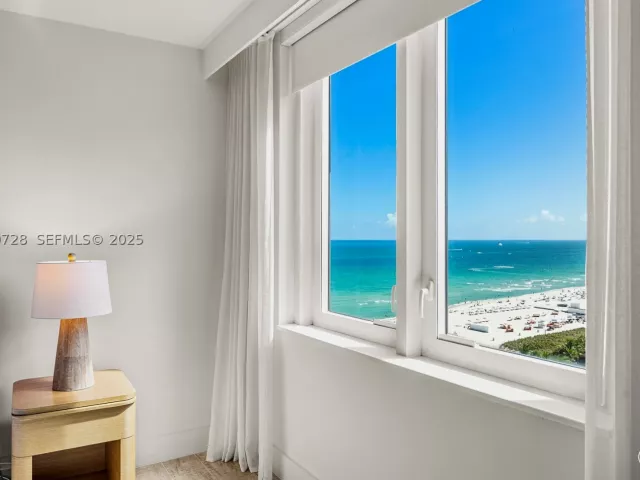 1-bedroom condo for rent in Miami Beach - 102 24th St 1412 - MondialRealty