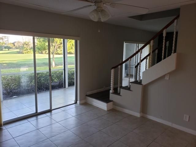 Home for rent at 3201 S Palm Aire Drive 3201 - photo 5469369