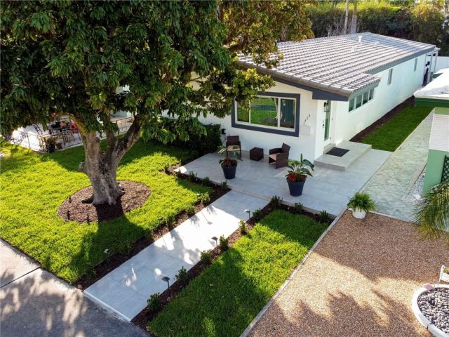 Home for sale at 1420 Hollywood Blvd - photo 4688906