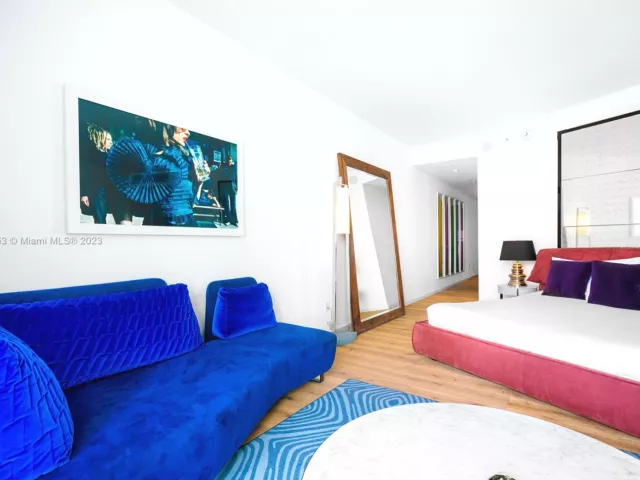 condo for rent in Miami Beach - 2201 Collins Ave 1226 - MondialRealty