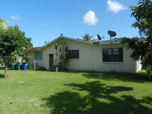 Home for sale at 24190 SW 207th Ave - photo 4709847