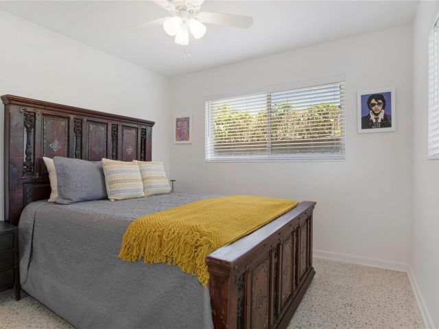 Home for sale at 409 NW 27th St - photo 4767409