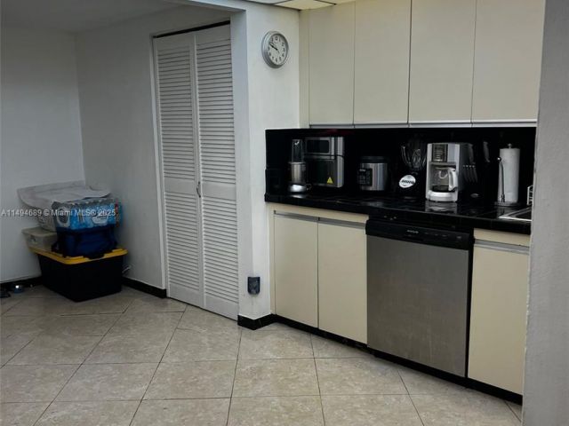 Apartment for sale  Unit # - photo 7432893