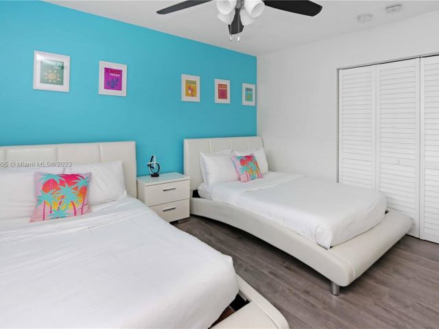 Home for sale at 1535 Hollywood Blvd - photo 4712122