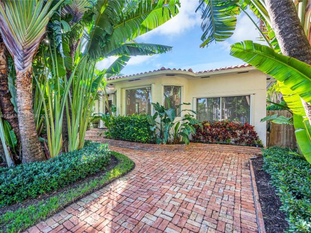 Home for sale at 4430 Royal Palm Ave - photo 4718383