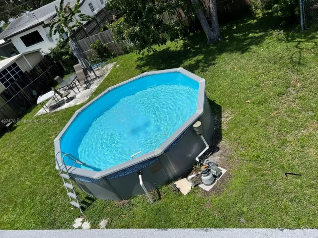 3-bedroom home for sale in Hollywood - 210 N 72nd Ave - MondialRealty