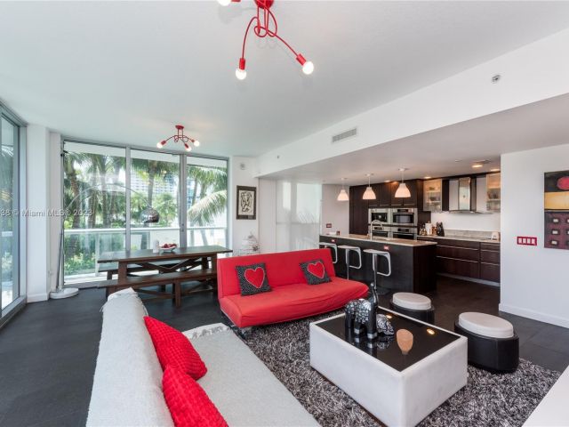 Home for sale at 3801 Collins Ave TH-4 - photo 4738415