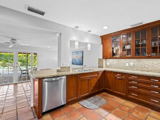 Home for sale at 1010 NW 3rd Ave - photo 4757694