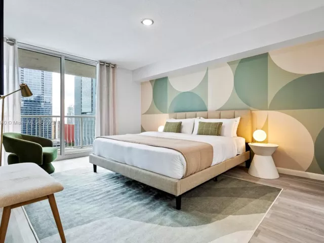 1-bedroom condo for rent in Miami - 1200 Brickell Bay Dr 3619 - MondialRealty