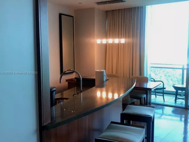 2-bedroom condo for rent in Bal Harbour - 10295 Collins Ave 121716 - MondialRealty