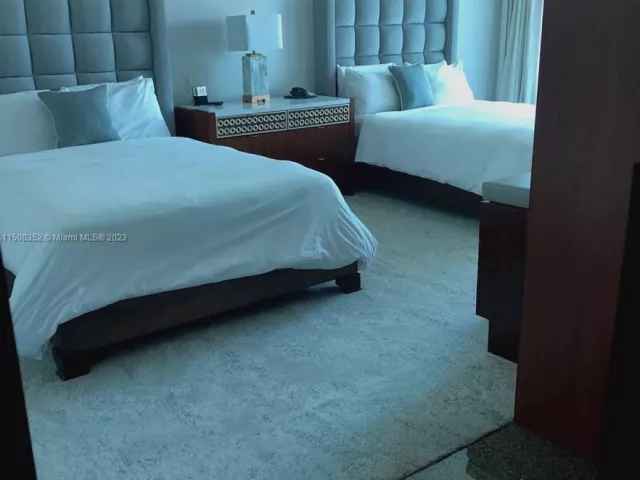 2-bedroom condo for rent in Bal Harbour - 10295 Collins Ave 121716 - MondialRealty