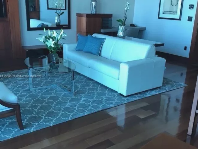 2-bedroom condo for rent in Bal Harbour - 10295 Collins Ave 121716 - MondialRealty