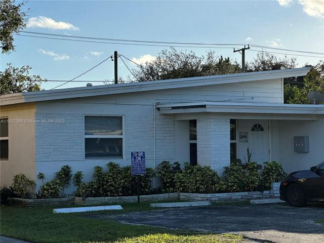 Home for rent at 2446 Johnson St A - photo 5475971