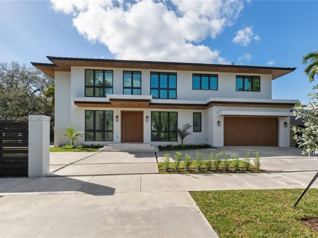 Home for sale at 7540 SW 52nd Ave - photo 4775490