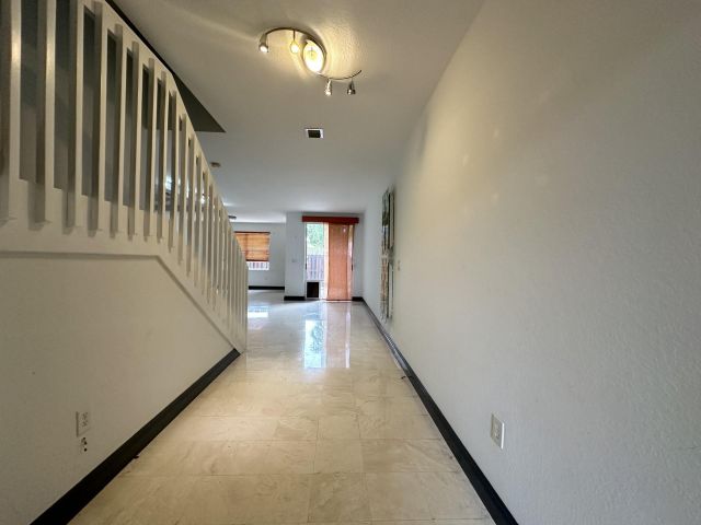 Home for rent at 7314 NW 113th Ct - photo 4787429
