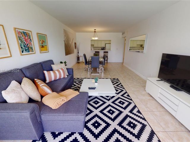 Apartment for sale  Unit #419 - photo 6203794