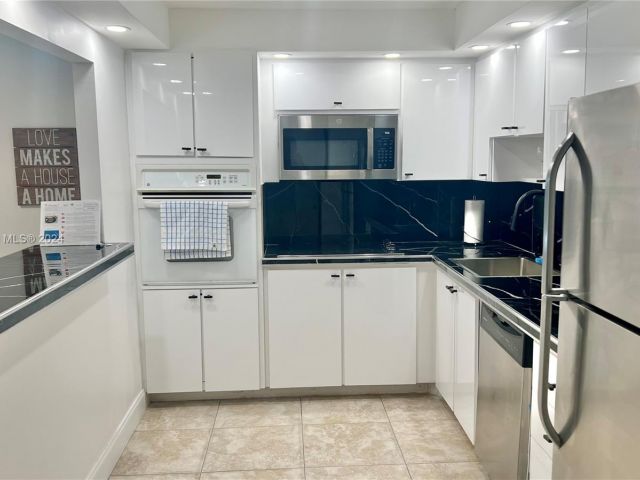 Apartment for sale  Unit #419 - photo 6203797