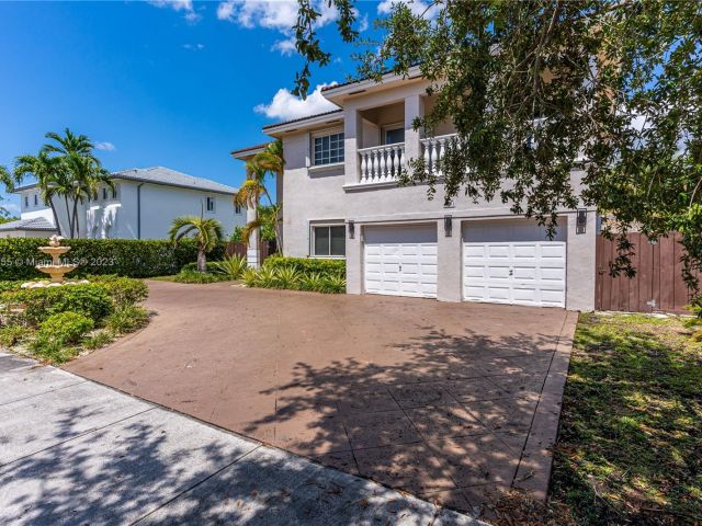 Home for sale at 3603 SW 150 Ct - photo 5488925