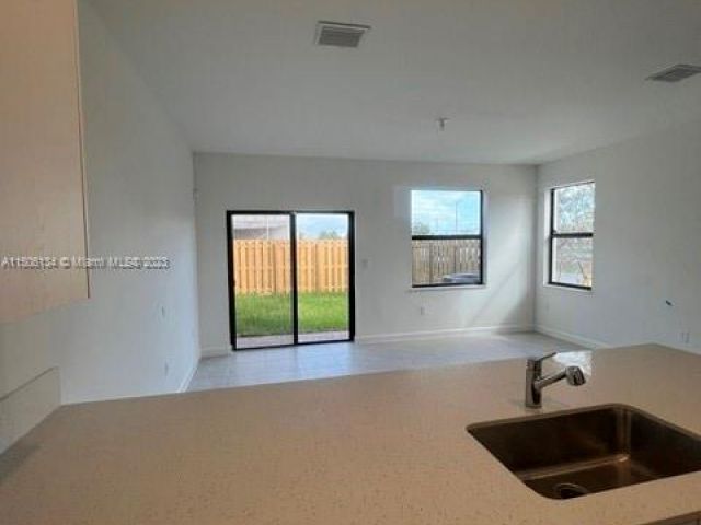 Home for rent at 12725 SW 234th Ter 08/25 - photo 4797310