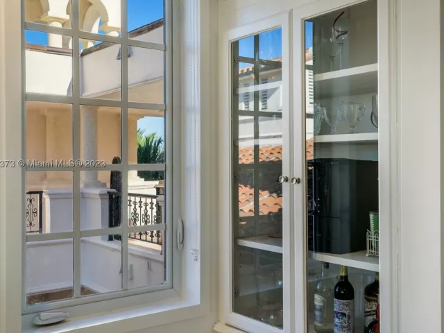 3-bedroom condo for rent in Miami Beach -  - MondialRealty